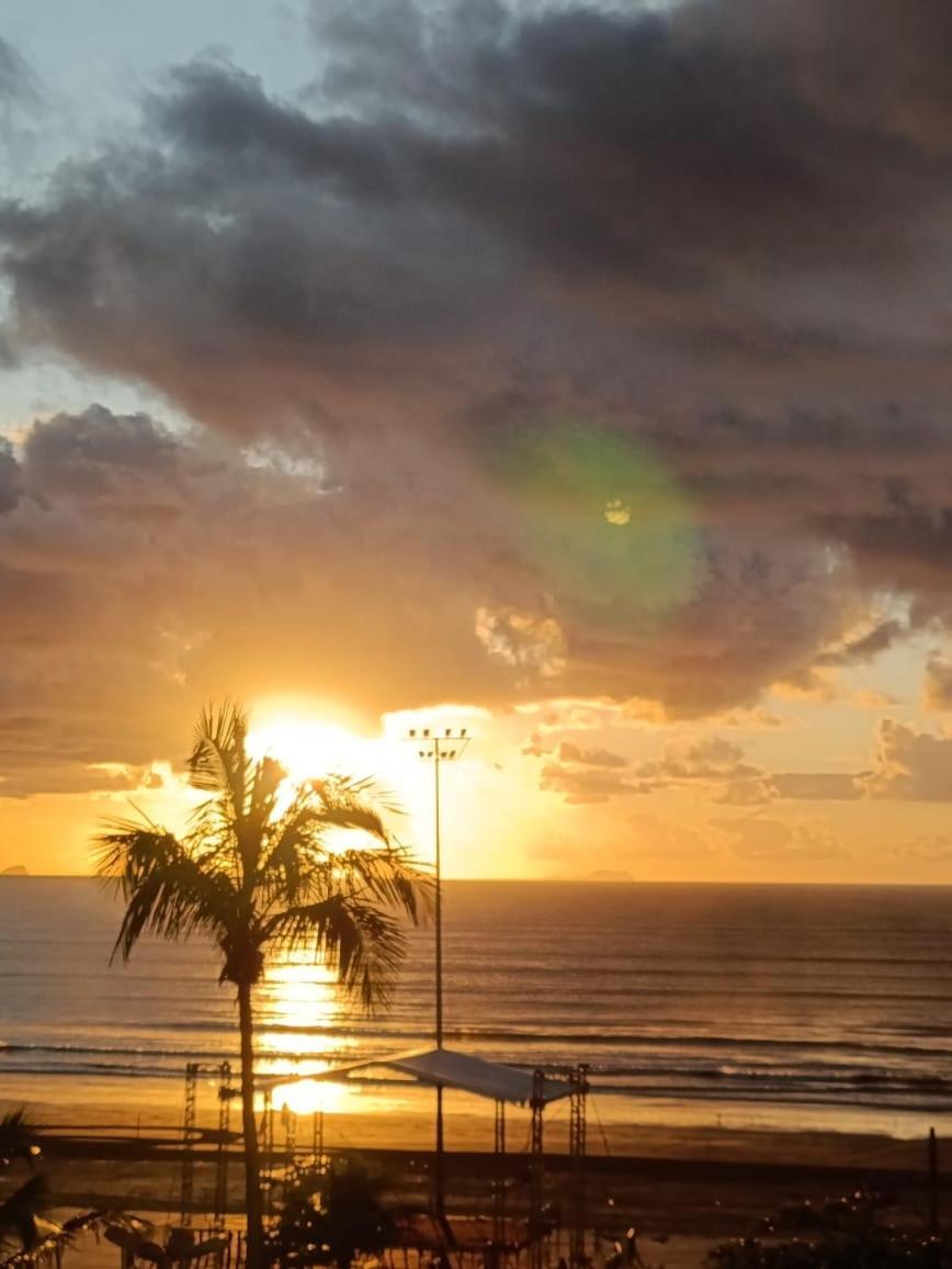 Apto Em Frente Ao Mar - Predio Redondo เปรูอิบี ภายนอก รูปภาพ