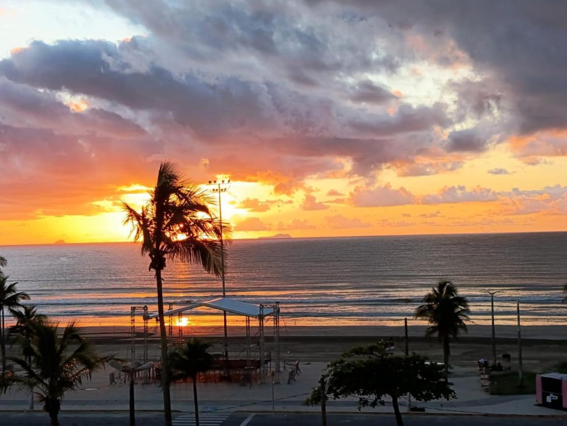 Apto Em Frente Ao Mar - Predio Redondo เปรูอิบี ห้อง รูปภาพ